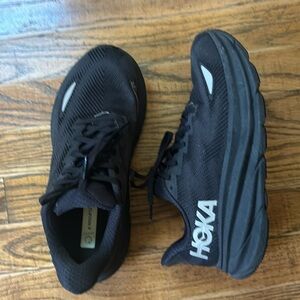 Women’s Hoka Clifton 9 SIZE 7